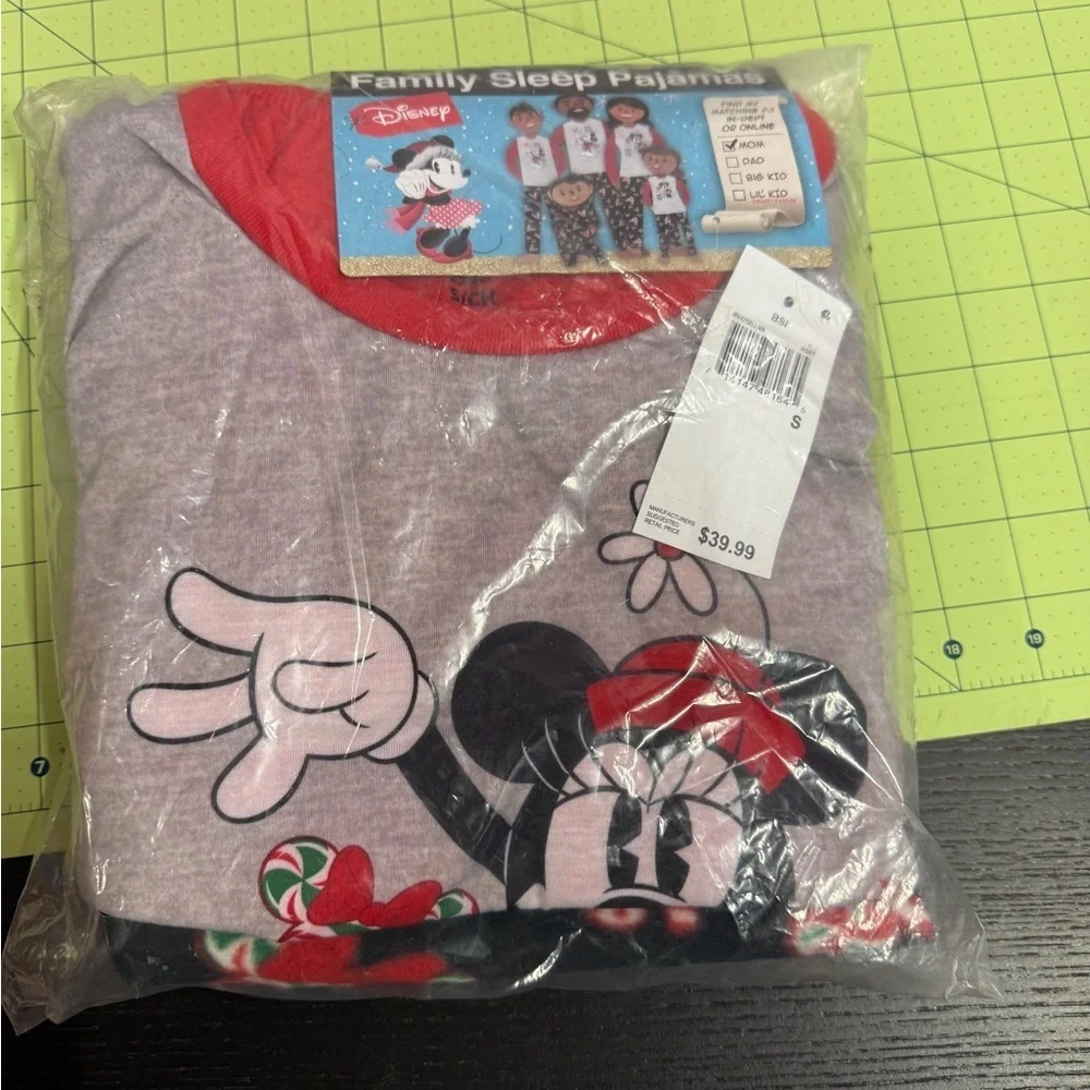 Disney Minnie Mouse Family Christmas Holiday Festive Pajama Set Women’s Sz S - Picture 8 of 12